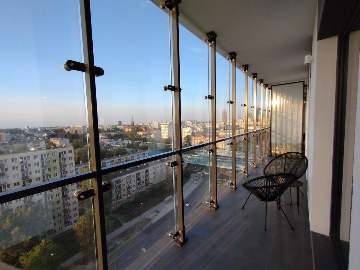 Wola Tower Deluxe Separate Bedroom With Free Garage - By Perfect Apart Varsovia Exterior foto