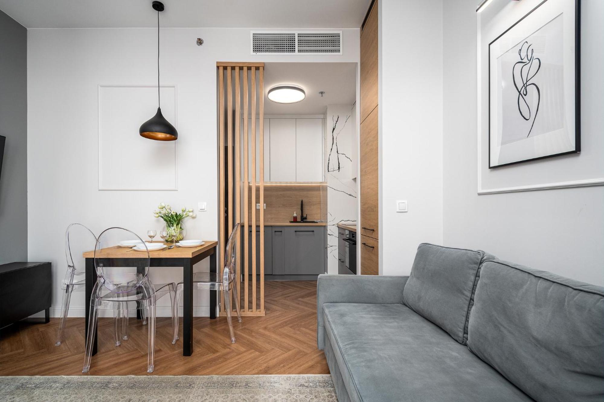 Wola Tower Deluxe Separate Bedroom With Free Garage - By Perfect Apart Varsovia Exterior foto